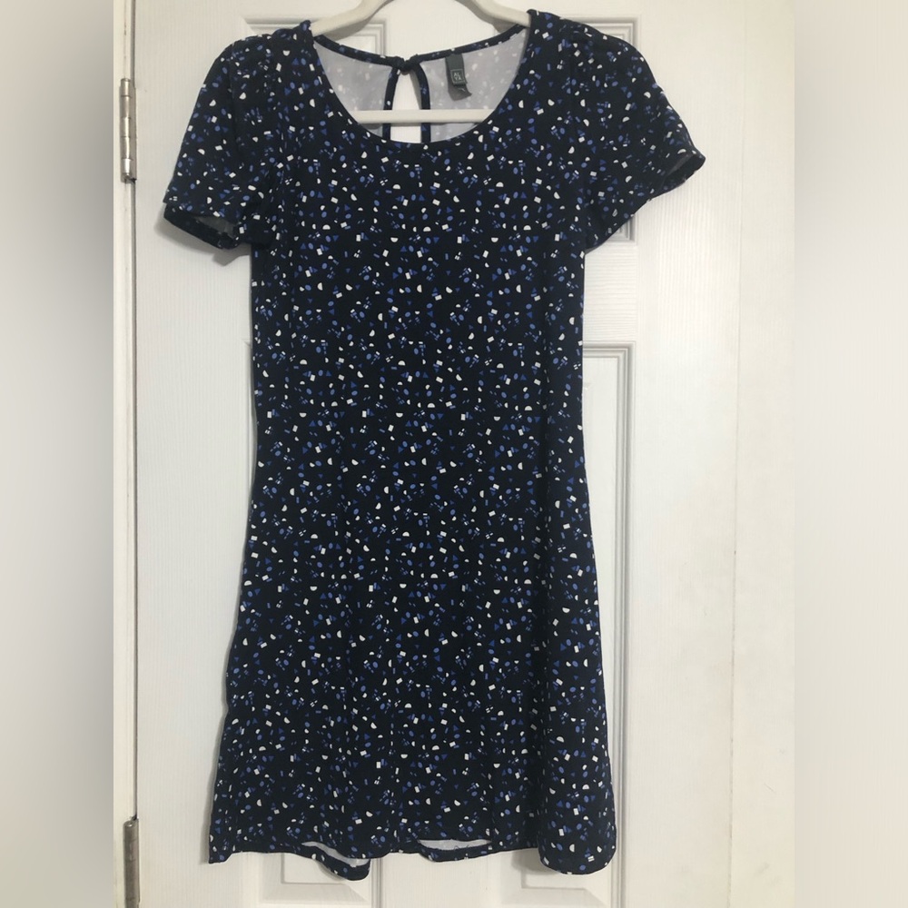 ALYA blue white geometric dress women’s size XXS fit flare knee length